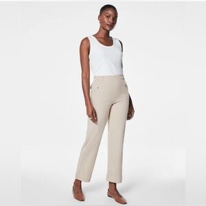 NWT - Spanx Small - Spanx 20312 Stretch Twill Cropped Wide in Bone Colour